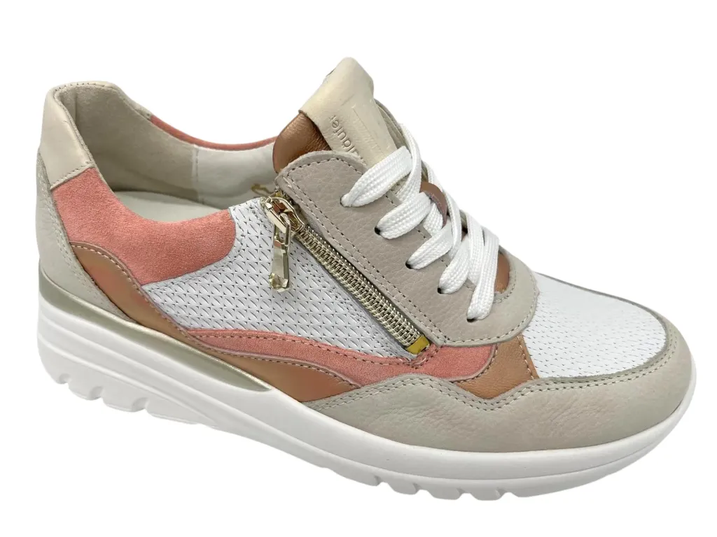 --Waldläufer--	H-Carla (3½)