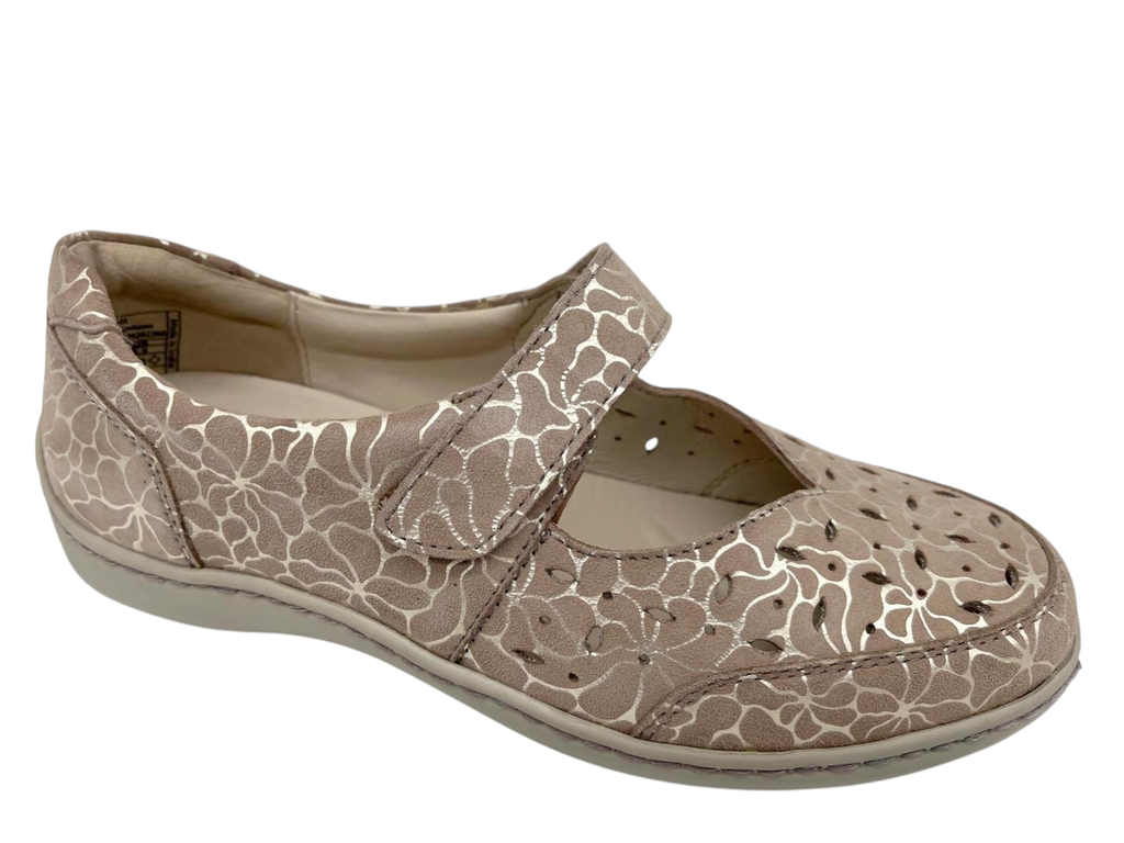 --Waldläufer--	Henni (3)