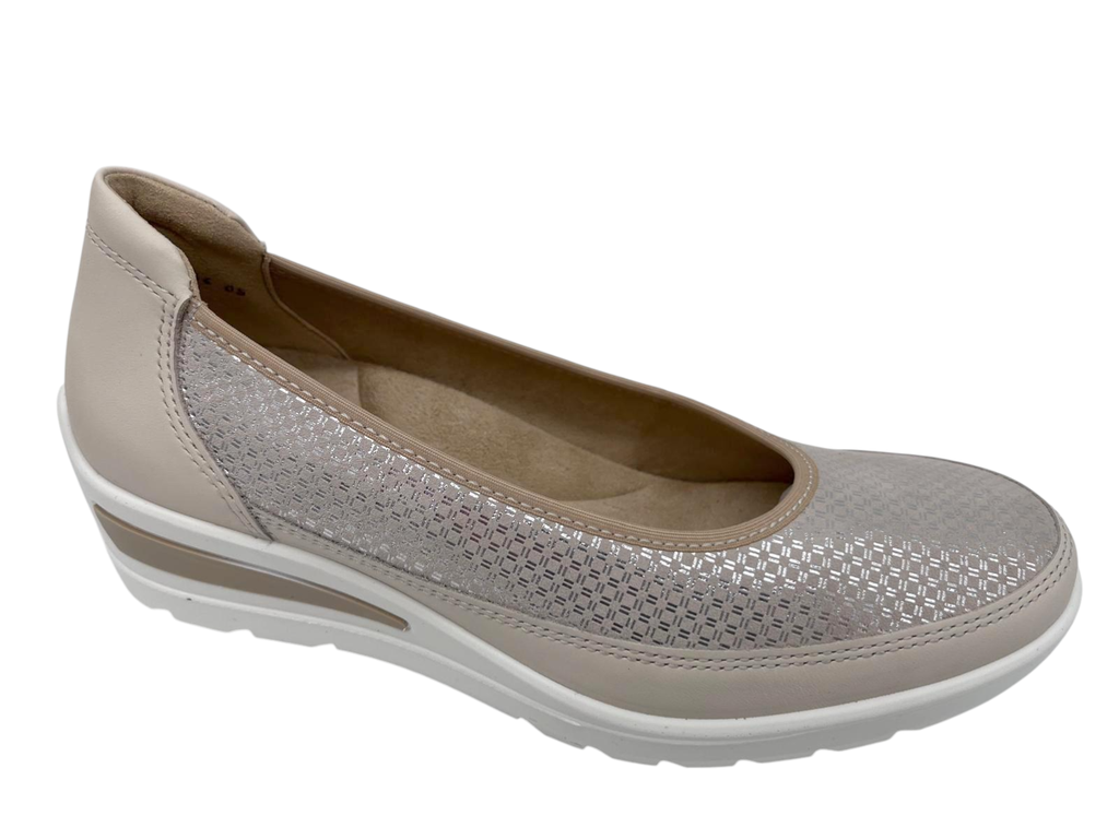 --ARA SHOES AG--	Zürich (2½)