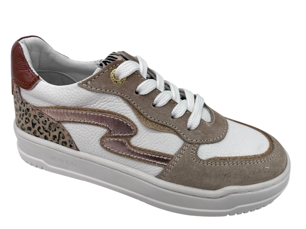 --Develab--	Halb rie (25)