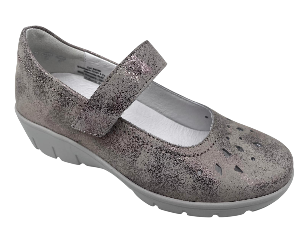 --Semler--	Judith (2½)