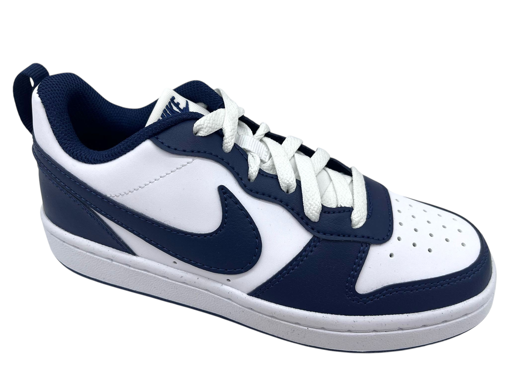 --NIKE--	Court Borough Low (35½)